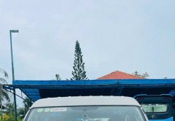Công ty Đấu giá Hợp danh Trực tuyến Việt Nam (VNOA) thông báo đấu giá tài sản là 01 xe ôtô 16 chỗ ngồi, màu xanh, nhãn hiệu Toyota Hiace, sản xuất năm 2010, Biển số 72L-3143